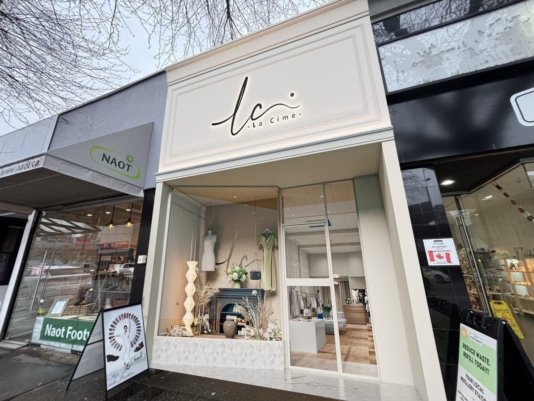 温哥华零售店装修:动线、陈列、灯光与顾客体验怎么规划
